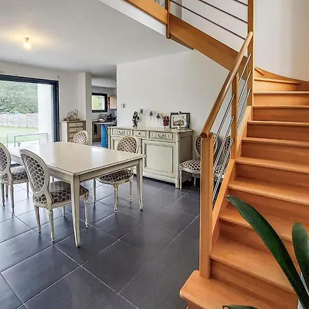 3 Bedroom Beautiful In Hébergement de vacances