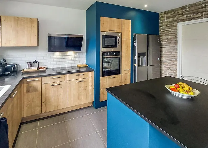 3 Bedroom Beautiful In 펜션