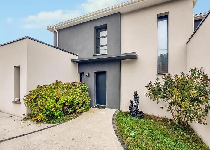 3 Bedroom Beautiful In *